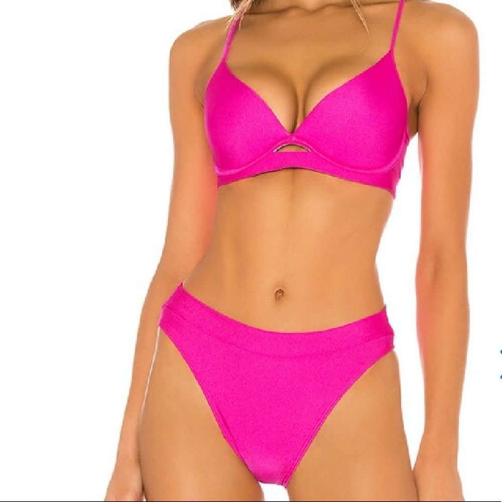 Luli Fama cosita buena High leg banded bottom and cosita buena underwire top